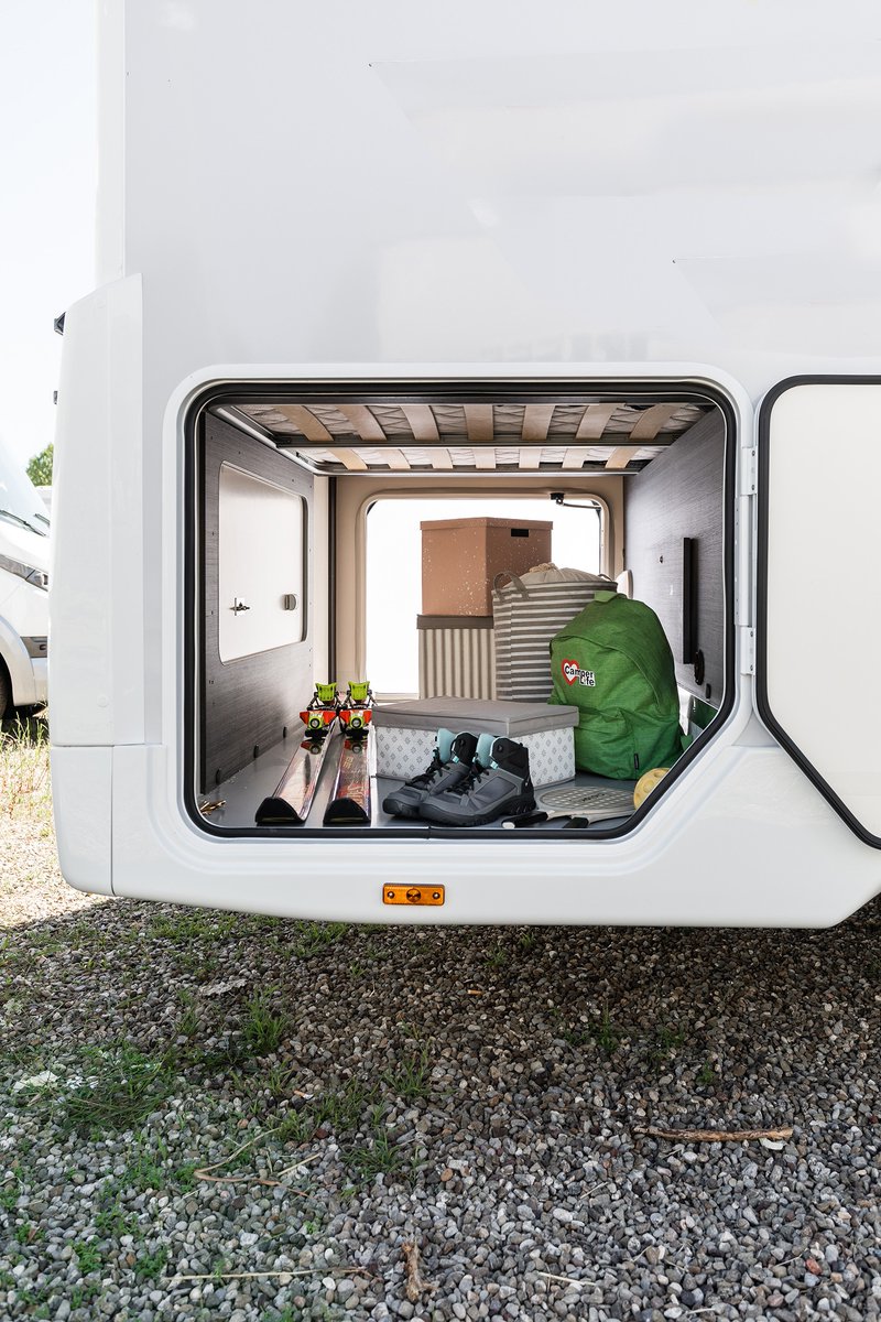 justgouk's tweet photo. Showcasing the Voyager. One of our most popular 4 berth motorhomes 🚐

Reasons why we love the Voyager:
✨ Island bed in its own bedroom
✨ Swivel captain seats
✨ Separate shower and toilet
✨ Plenty of storage

Take a tour of the Voyager: https://t.co/XWQx5KA3Sq https://t.co/Vw42eG08Z3