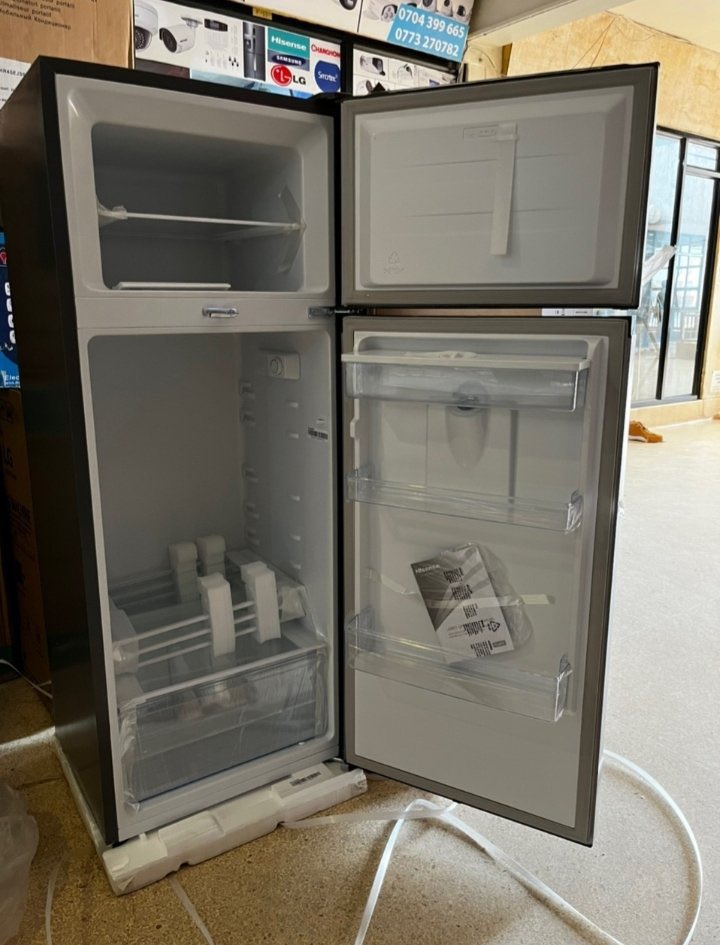 Rogerstechshop's tweet image. Hisense 270L Double Fridge with a water dispenser, available at UGX 1,080,000/-

(Comes with a 3 year warranty)

📲 0759679038 / 0789501444 for delivery
#AuthenticGadgets