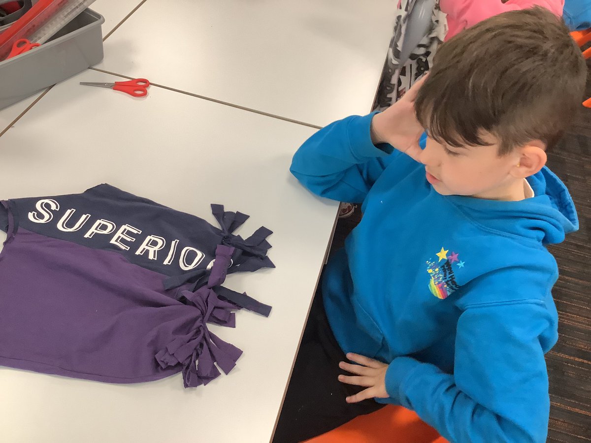 westheathprim's tweet photo. We have been making bags in DT from old t-shirts! The children have really enjoyed this project and have even done a bit of sewing! #WHPSDT #WHPSClass8 https://t.co/SFv4JBG4mu