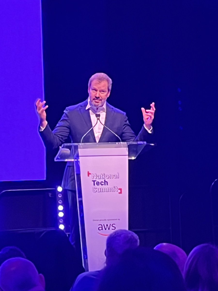 sunitagloster's tweet photo. Nailed it @edhusicMP - challenging, rousing, inclusive. #Nationaltechsummit @techcouncil_aus https://t.co/oFfA7eLGAW