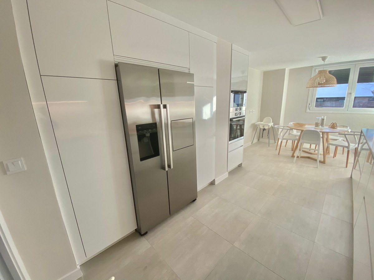 StudioCuccine's tweet photo. Preciosa cocina Lineal Nordic Blanco con detalle en madera.

Sencillez y elegancia en un mismo espacio. https://t.co/FKsGOoB0VN