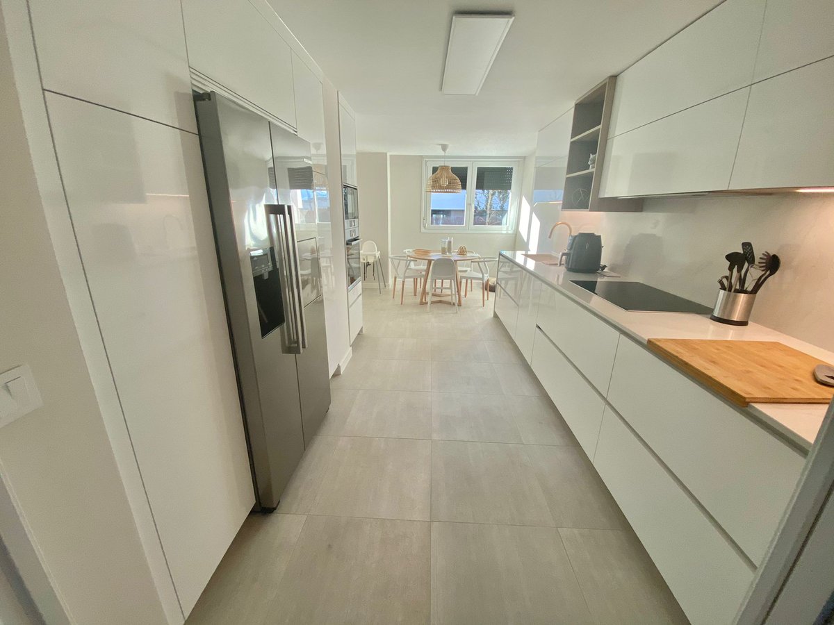 StudioCuccine's tweet photo. Preciosa cocina Lineal Nordic Blanco con detalle en madera.

Sencillez y elegancia en un mismo espacio. https://t.co/FKsGOoB0VN