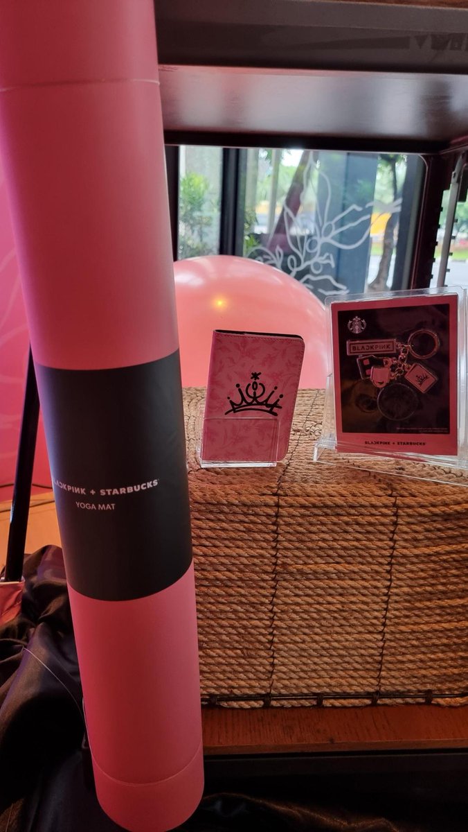 ABSCBNNews's tweet photo. TURN UP YOUR SUMMER. 🖤💖 

Starbucks has launched its collaboration with the K-pop girl group Blackpink in the Philippines.   

The limited-edition collection, which includes merchandise and a Blackpink-themed drink, will be available to the public starting July 25.   

Photos by Karen Flores Layno, ABS-CBN News