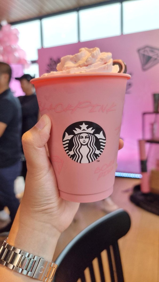 ABSCBNNews's tweet photo. TURN UP YOUR SUMMER. 🖤💖 

Starbucks has launched its collaboration with the K-pop girl group Blackpink in the Philippines.   

The limited-edition collection, which includes merchandise and a Blackpink-themed drink, will be available to the public starting July 25.   

Photos by Karen Flores Layno, ABS-CBN News
