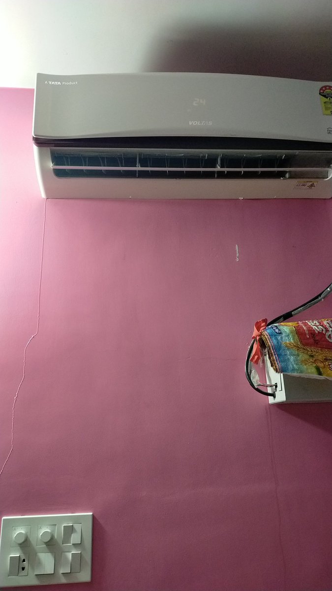 uttam4074's tweet photo. #voltas
@myvoltas AC service bahoot hi ghatiya hai aapka jabse service krke gye kuchh thik nahi hua hai 
#TataGroup 
#TATA 
#voltasac
#voltas
#voltasservice 
Please take care of it 🙏 https://t.co/zQbPb4E9jw