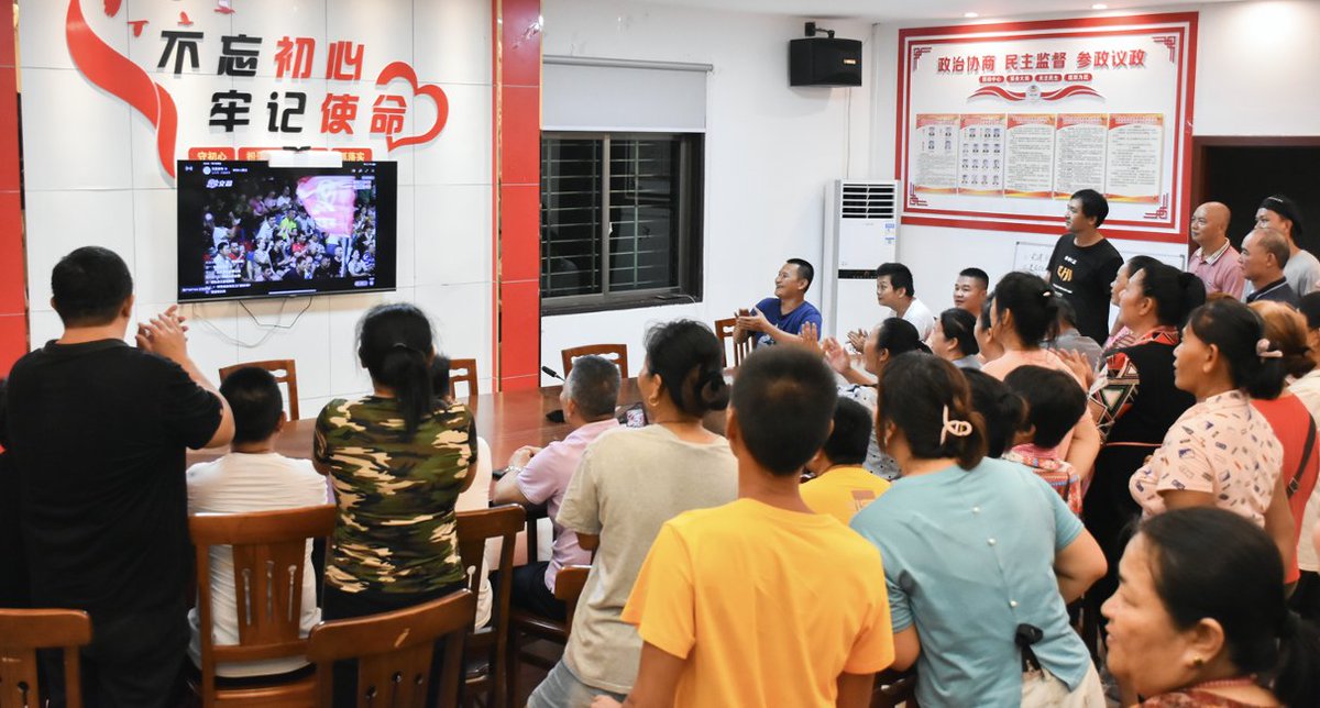 HainanToday's tweet photo. #Spikes, #serves, and excitement! 🏐
The A-group #matches of the 2023 “99 Cup” #Hainan (#Wenchang) #Township #Volleyball #Game kicked off at Longjia Village, Huiwen Town on July 7th.
#sports #fitness #worklifebalance #PE #physicalhealth #SkillsForLife #skilltraning https://t.co/iX8LvO61H8