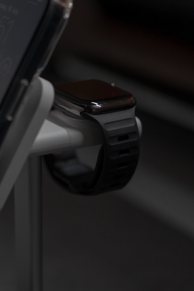 _BlackjackTek_'s tweet photo. This is the #HaloLock by ESR 🔥

#Productivity #power #hub https://t.co/SzHoQGnjzC