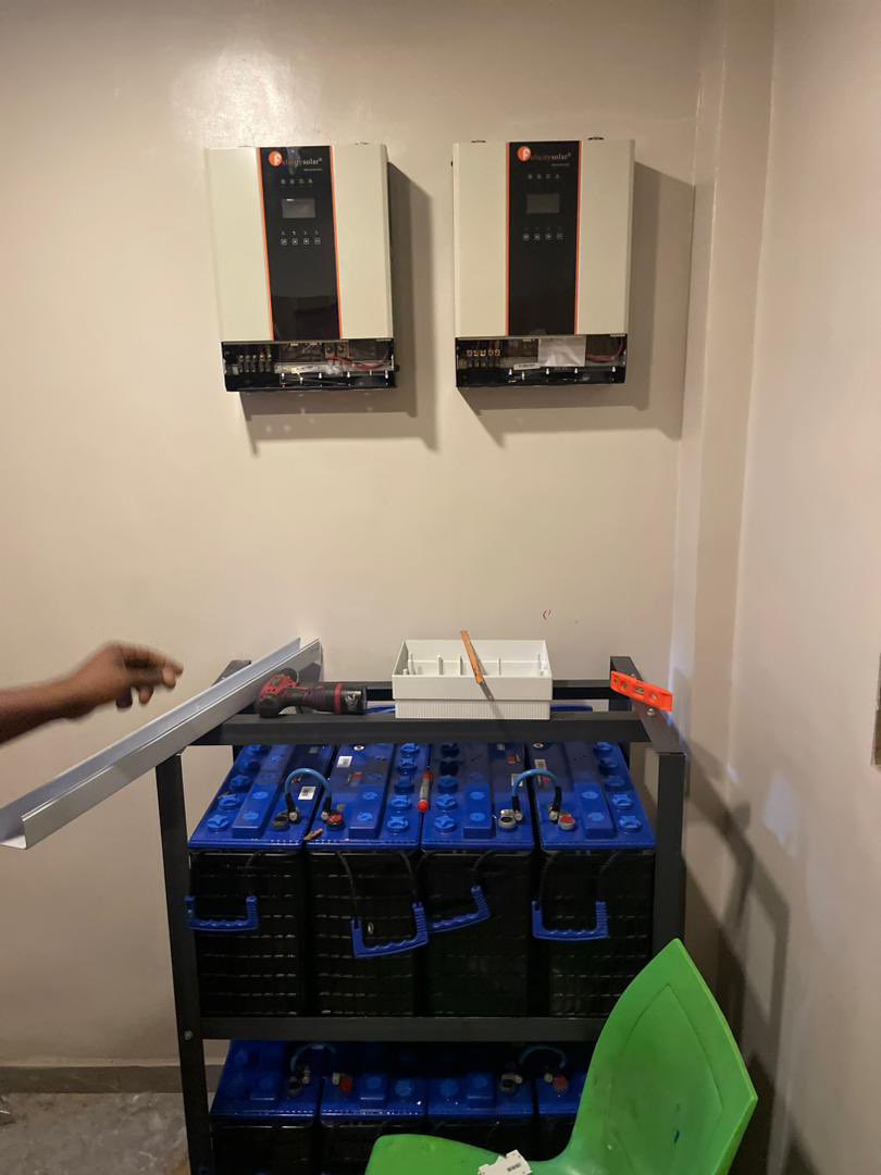Rawletric_solar's tweet photo. We are here to gve you nothing but the best and most affordable solar installation services. Installment payment plan available. Do well to reach out to us nw for our installment package
#Rinu #CORNfused #SingleViewUpgraded #emergencyalert #Tinubu #Nigerians #FuelPriceHike #Fuel https://t.co/Oi1BJz0wmb