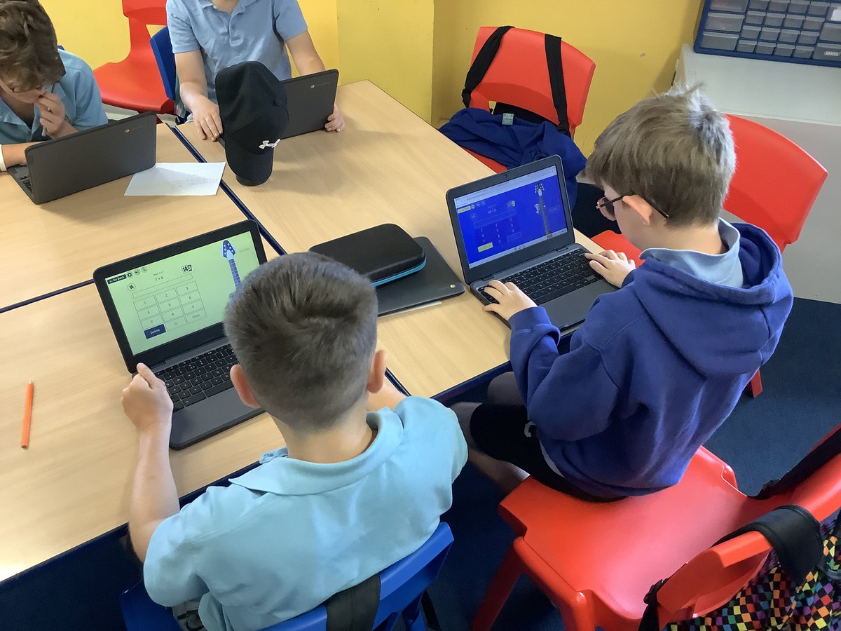 llanrhidianp's tweet photo. #LlanPryCop #LlanNum #LlanFun Final day, perfect time for a TTRS tournament π knockout rounds β βοΈβπ€πΌππΌππ½ https://t.co/aG0nw9d5Sm