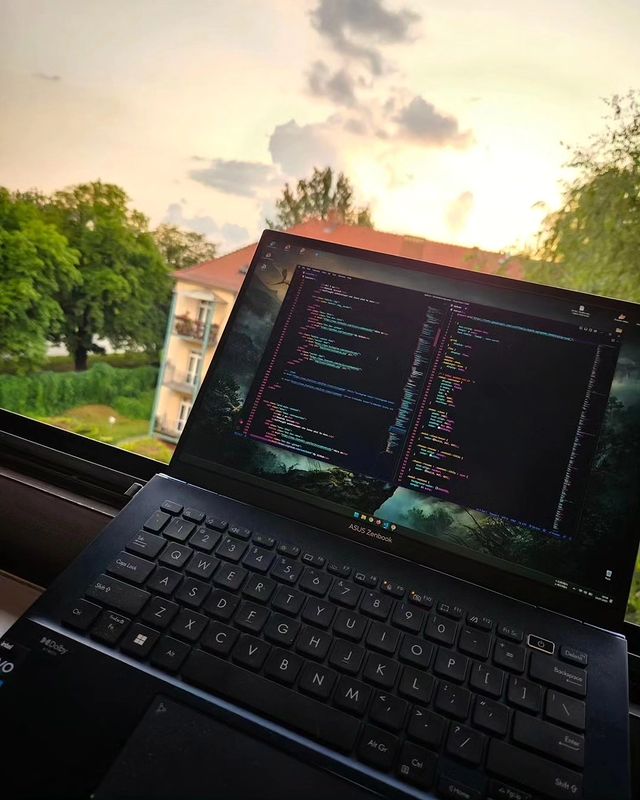 j_achimba's tweet image. Throwback Thursday? 🤔Nah, we're all about Throwback Code Day! 😂 #bring back the good ol' coding memories! 💻
#TechNostalgia #ThrowbackCode