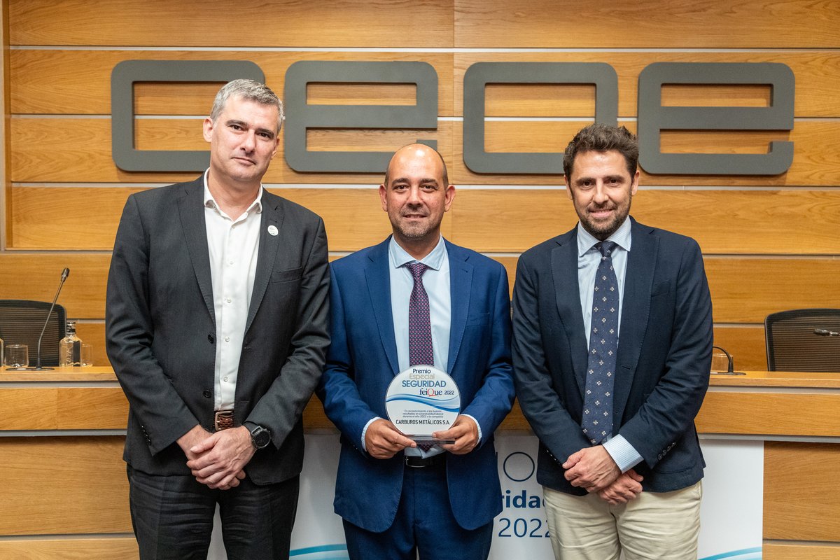 BuenaQuimica's tweet photo. 📆 @Carburos  Metálicos celebra su 16ª Semana de la Seguridad Anual.

👉 @Feique_ES acaba de reconocer a la compañía con el Premio Especial Seguridad Feique 2022.

#carburosmetalicos #feique #seguridad https://t.co/baMy03npRM