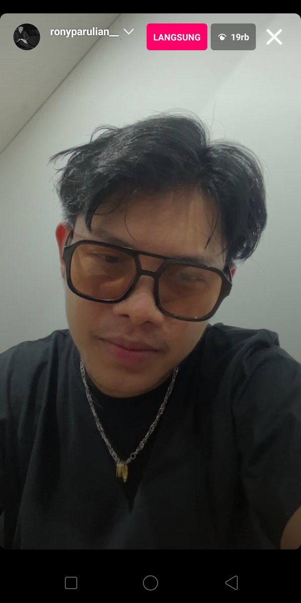 LifeIs4happy's tweet photo. Ron?! https://t.co/l8WT6HWQ4P