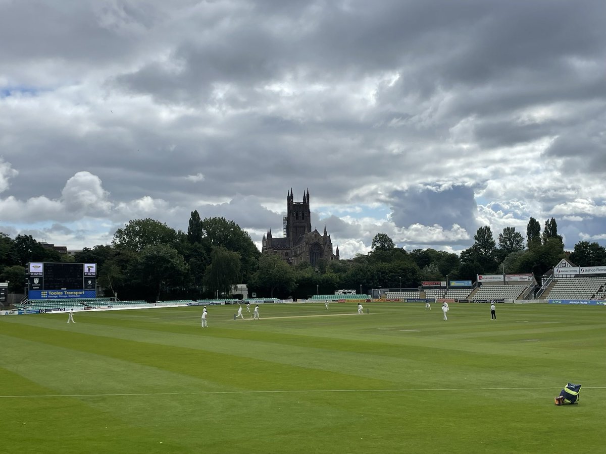 This weeks Dementia Sports Cafe took place at New Road, Home of <a href="/WorcsCCC/">🏆 Worcestershire CCC</a> Wwhich provided a stunning backdrop and a little bit of entertainment for our Participants 🏏🏏🏏