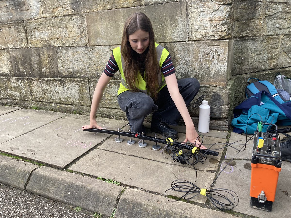 Earth_Sci_Jen's tweet photo. Geophysics summer interns Louis and Lara were out on Prebends bridge in Durham taking some electrical Resistivity measurements to look for water infiltration in this historic monument, using a DIY adaptation of our classic kit @DurUniEarthSci https://t.co/CdRiYVl0Ct