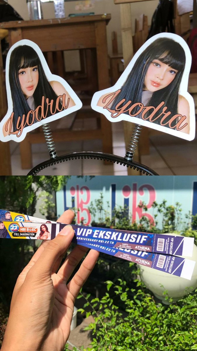 Mylybanjarmasin's tweet photo. Waahh H-2 nih 🤩
Temen2 myly banjarmasin udh prepare bando tuing gambar Lyodra, gemesin gasihh? 😋
Oiya, penukaran tiket fisik udh dibuka hari ini ya. Temen2 yg blm beli tiketny buruan beli, promo 175rb unk tiket reguler/standing 🤩 
See youu gais 😍🤩🤗
@imlyodra @MylyodraOfc https://t.co/3TVJ8uXC37