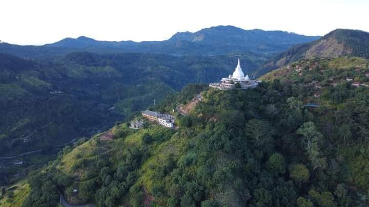 Mahamevnawa Monastery Ella is situated in Ella in Sri Lanka. This is one of the most sacred and revered temples in Sri Lanka 🇱🇰