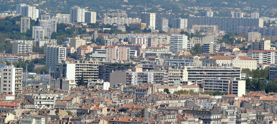 MissionSoNum's tweet image. 📝« Les pratiques numériques dans les quartiers prioritaires : entre inégalités et opportunités »
🔎Un nouveau dossier revenant sur les récentes études et enquêtes sur le sujet a été publié sur notre #LaboSoNum retrouvez-le ici➡️ labo.societenumerique.gouv.fr/fr/articles/do…