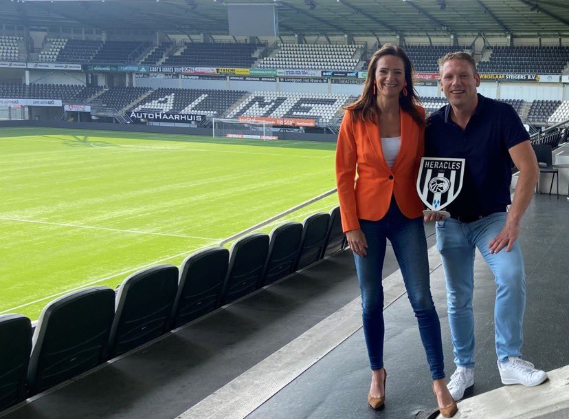 MaureenSchiph's tweet photo. Looms Transport verlengt sponsorcontract bij @HeraclesAlmelo! Dank voor jullie steun en graag tot snel in het nieuwe seizoen 💪⚽️ https://t.co/BPbgsRtMXf