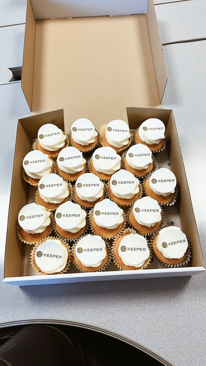 Our brand partner, #Keeper is with us at the ITB HQ today and just look what they arrived with!

I mean, who doesn't love a good cupcake?

#cybersolutions #cybersecurity #brandpartner
