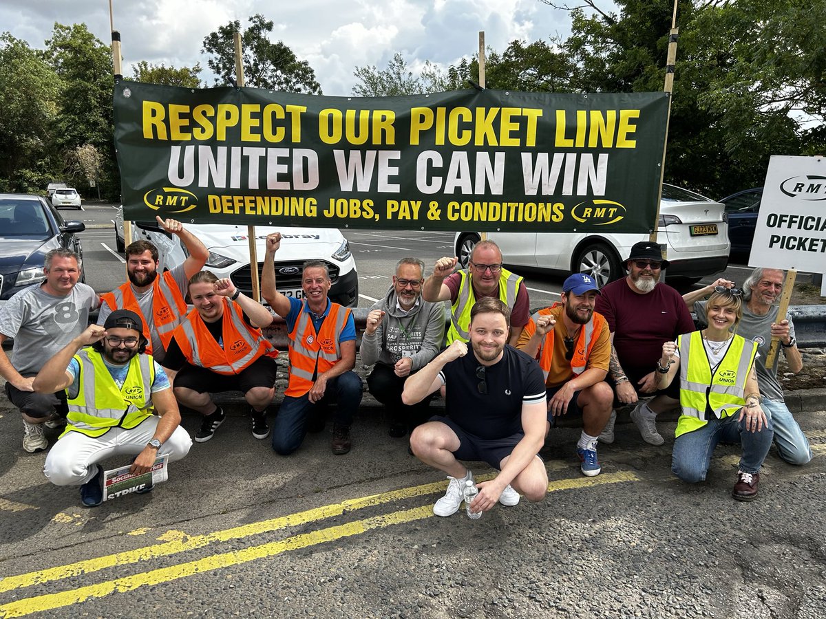 ASHFORDRMT1's tweet photo. The Ashford Branch @RMTunion #SaveOurTicketOffice https://t.co/tgS9CO11xw