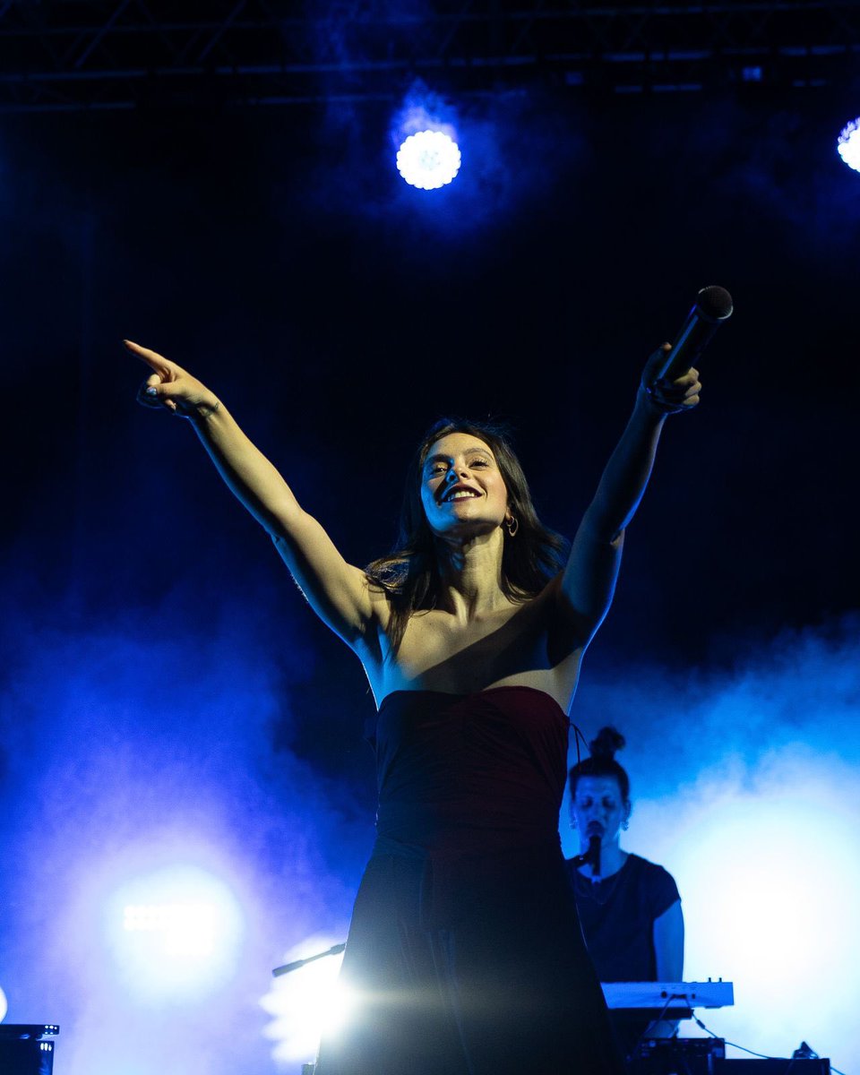 Grazie a chi è venuto a sentirci ieri sera al <a href="/MengoFest/">MEN/GO MUSIC FEST</a> di San Giovanni Valdarno! Era tutto pieno 🥹 

Next stop: Corona Sunsets Festival sabato a Lajatico (PI) 

#LEstatedeiCaniSciolti