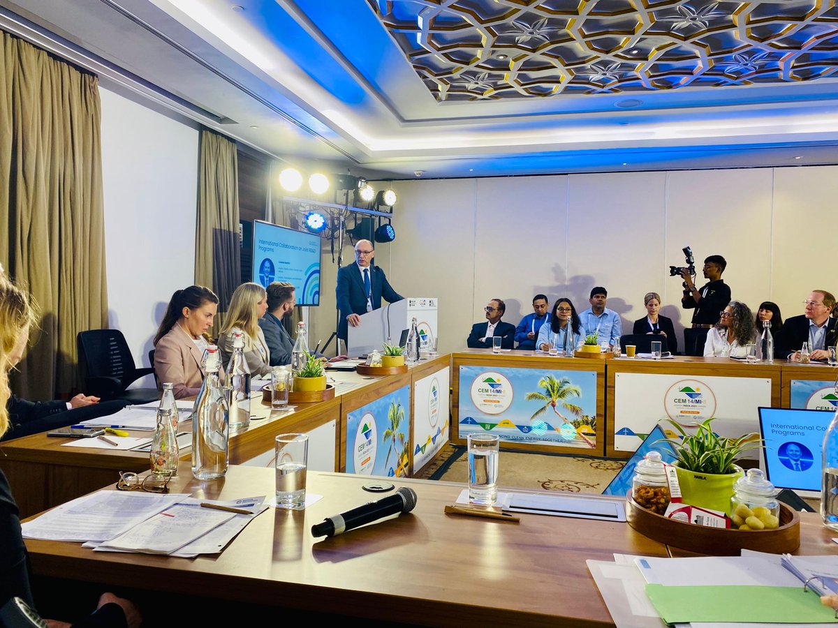 MICleanEnergyRD's tweet photo. The Insights Module of MI’s Innovation Platform launched the #ThinkTank process to deliver a programme of member-driven workshops and events that will foster #knowledgesharing and the exchange of best-practices between members today. #CEM14MI8 https://t.co/587svoTFub