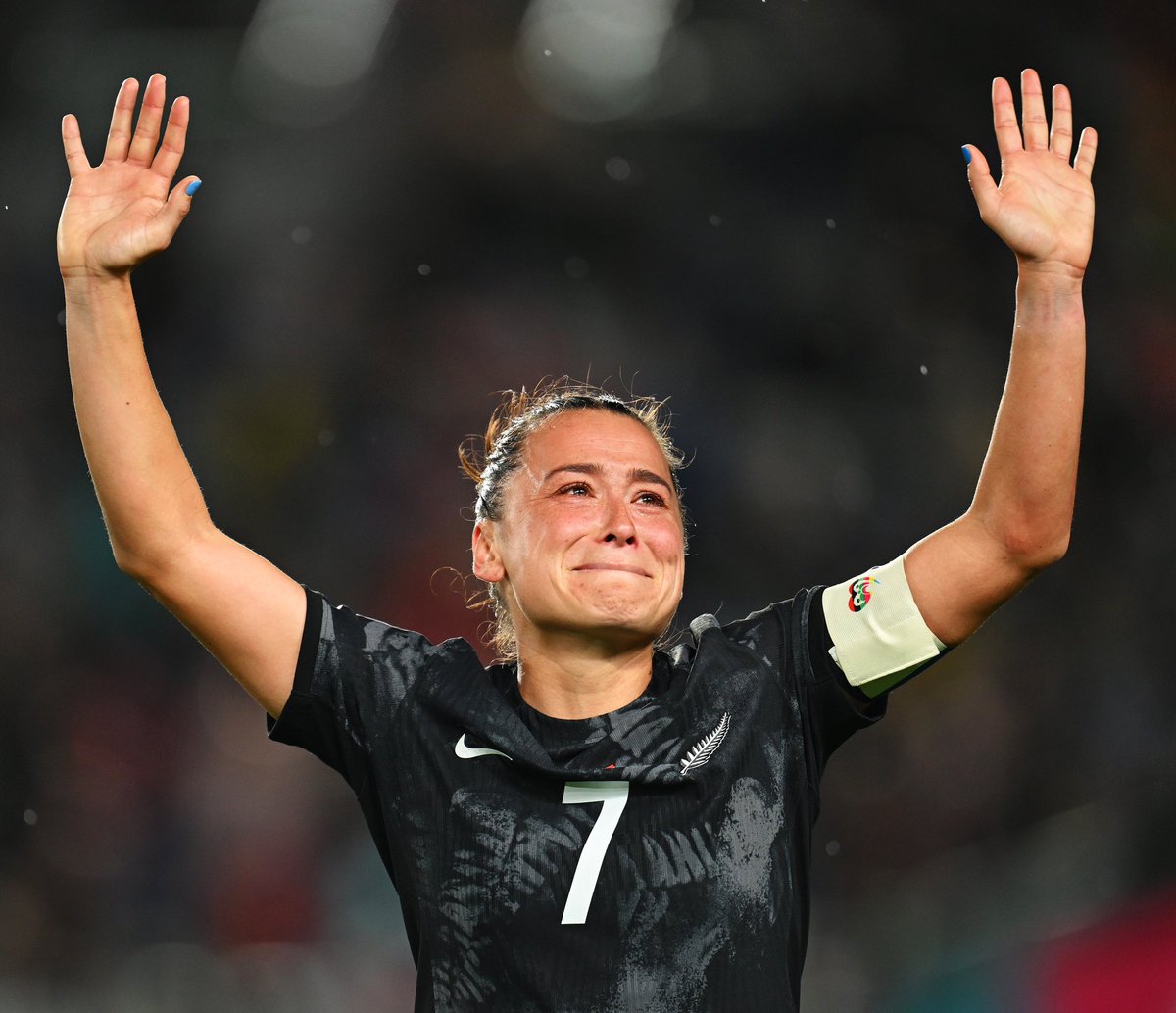 NZ_Football's tweet photo. This is what it means 🖤🤍

#FIFAWWC #NZL https://t.co/9E9c84oGgH
