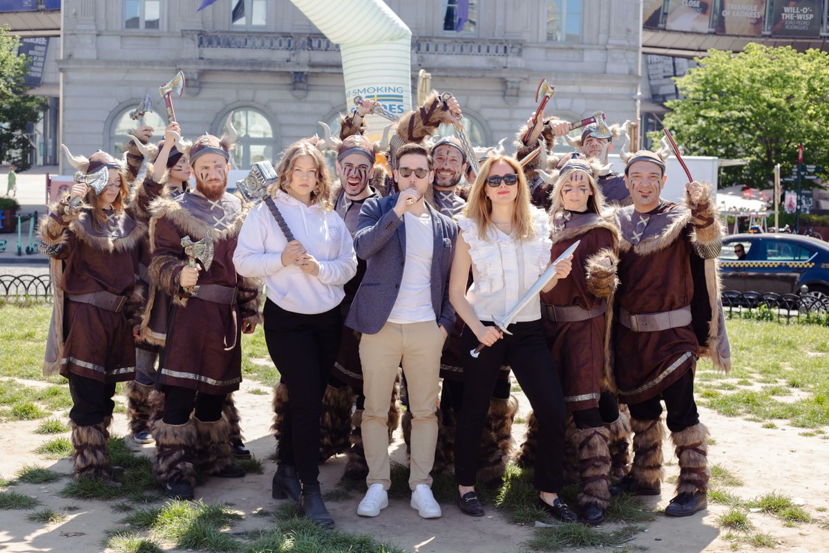 Throwback Thursday to our joint event with @vapers_alliance in Brussels! A Viking harm reduction community is celebrating the Swedish smoke-free miracle by deflating the last cigarettes in front of the parliament. 

#MakeSmokingHistory 🥊🇸🇪