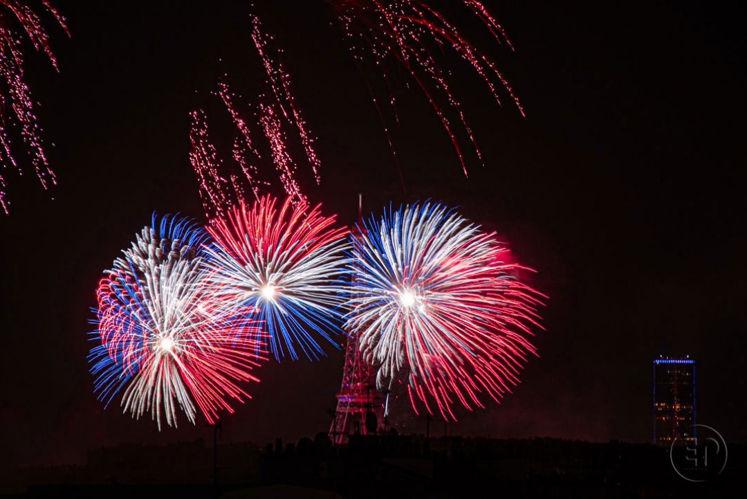 esplanadephoto's tweet photo. Feux d'artifice à Paris la Défense 04
#feudartifice
#fireworks
#toureiffel
#eiffeltower
#14juillet
#bastilleday
#fetenationale
#parisjetaime
#esplanadephoto
#associationesplanadephoto
#clubphoto
#ladefense
#parisladefense
#rencontresphotographiques
#baladesphotographiques https://t.co/auSahJltR0