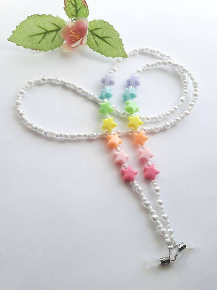 DebsDesignsUK's tweet photo. Brighten up your glasses with this gorgeous glasses chain #elevenseshour #giftidea #handmadeinwales #etsy
https://t.co/W7hWPfJu0r https://t.co/1xcSpY6Kjc