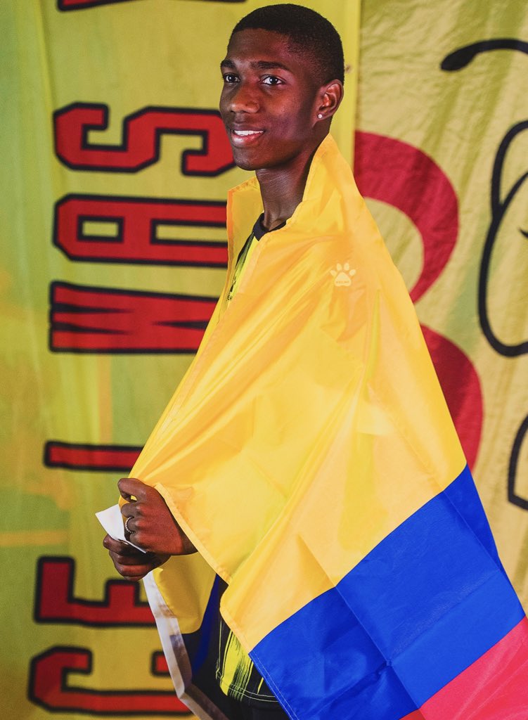 WatfordFC's tweet photo. Happy Colombian Independence Day. 🇨🇴

¡Feliz Día de Independencia de Colombia! 🇨🇴 https://t.co/jm6smisLU0