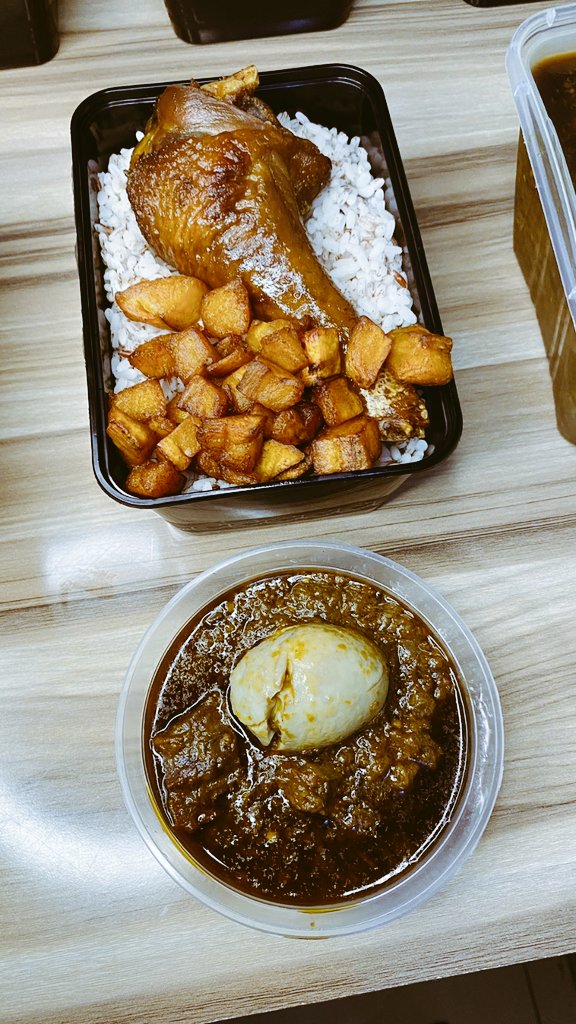 mrewa_g's tweet photo. Who are you sending lunch today? 

Your #1 Ewa Agoyin Plug In Abuja, Delivery btw  10am - 5pm to all part of Abuja Send us a DM to place your orders 
📞:- 07069126655 https://t.co/TyjYWuBL6q