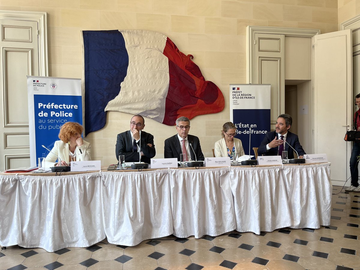 nicolas_nordman's tweet photo. #PlanCrack | Aux côtés de @Prefet75_IDF @prefpolice @parquetdeParis et @ARS_IDF pour réaffirmer la coordination de tous les partenaires pour assurer la tranquillité des riverains, lutter contre les trafics, et amplifier le volet sanitaire pour la prise en charge des toxicomanes. https://t.co/6rGKYl9E65
