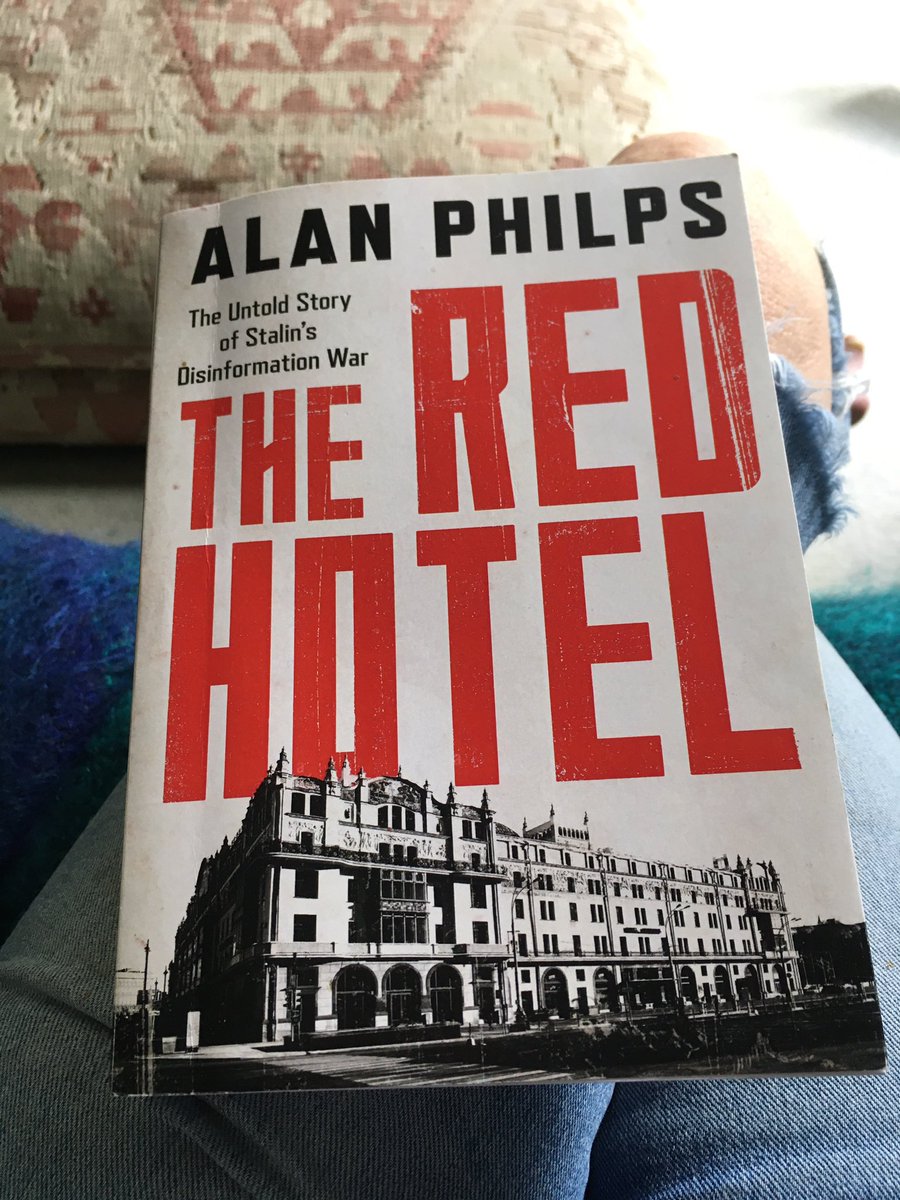 DannyVanBooks's tweet photo. Hard graft in the garden complete, now the reading reward will be sweet (not actual content of #TheRedHotel obvs) https://t.co/tcHf8vRkI2