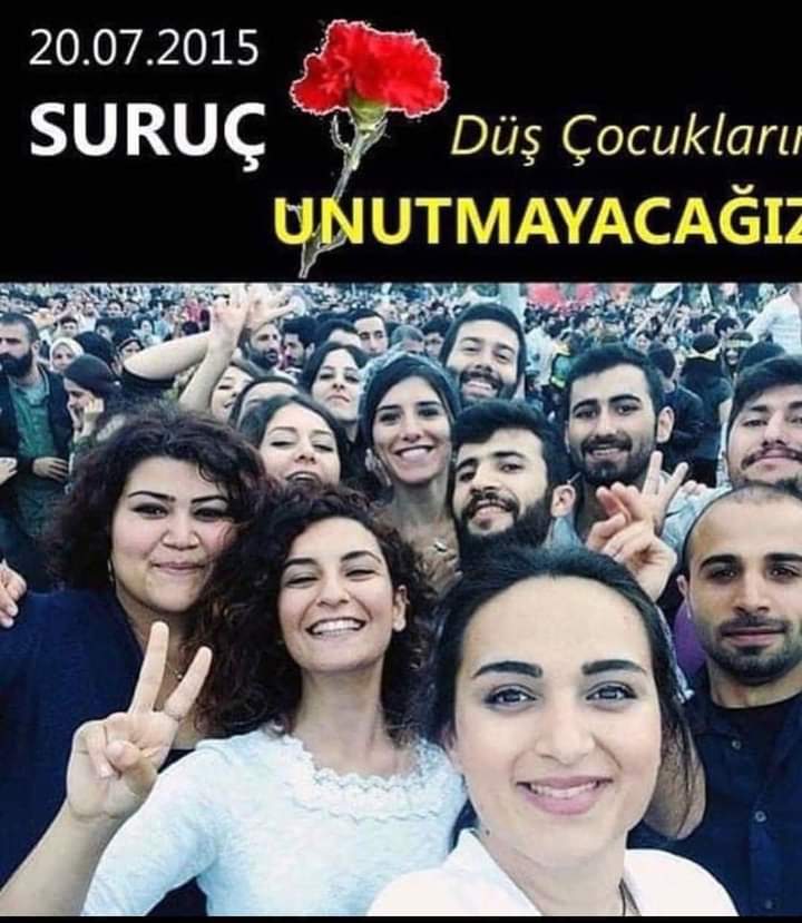 Suruç katliamında yaşamını yitiren 33 düş yolcusunu unutmadık, unutturmayacağız. 

Suruç'un Hesabı Sorulacak!
Uğur Özkan Ölümsüzdür!
#Suruç8yıl
#SurucBiziz
#SuruçKaliamınıUnutmayacağız