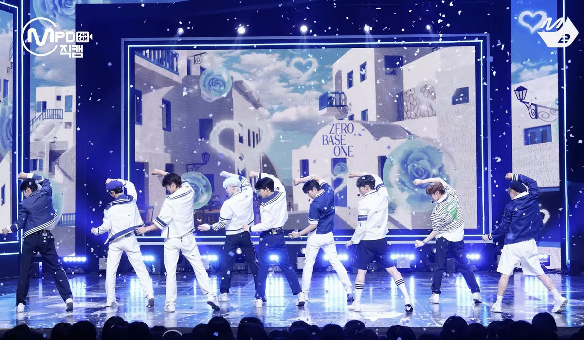 can we take a moment to appreciate how beautiful all the in bloom stages were