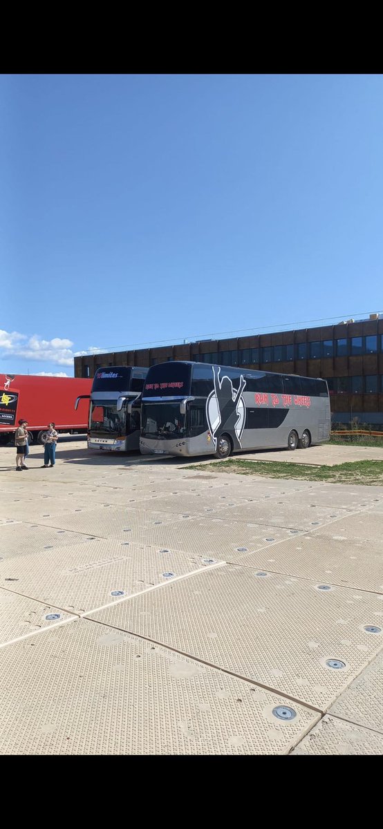 RuntotheWheels's tweet photo. 📅 Aujourd'hui avec Dj Kungs➡️ Paléo Festival , Nyon,  Suisse🎧
#Kungs #buses #bus #tourbus #concert #festival #festival2023
#nolimites #runtothewheels https://t.co/IOqbtNLib4