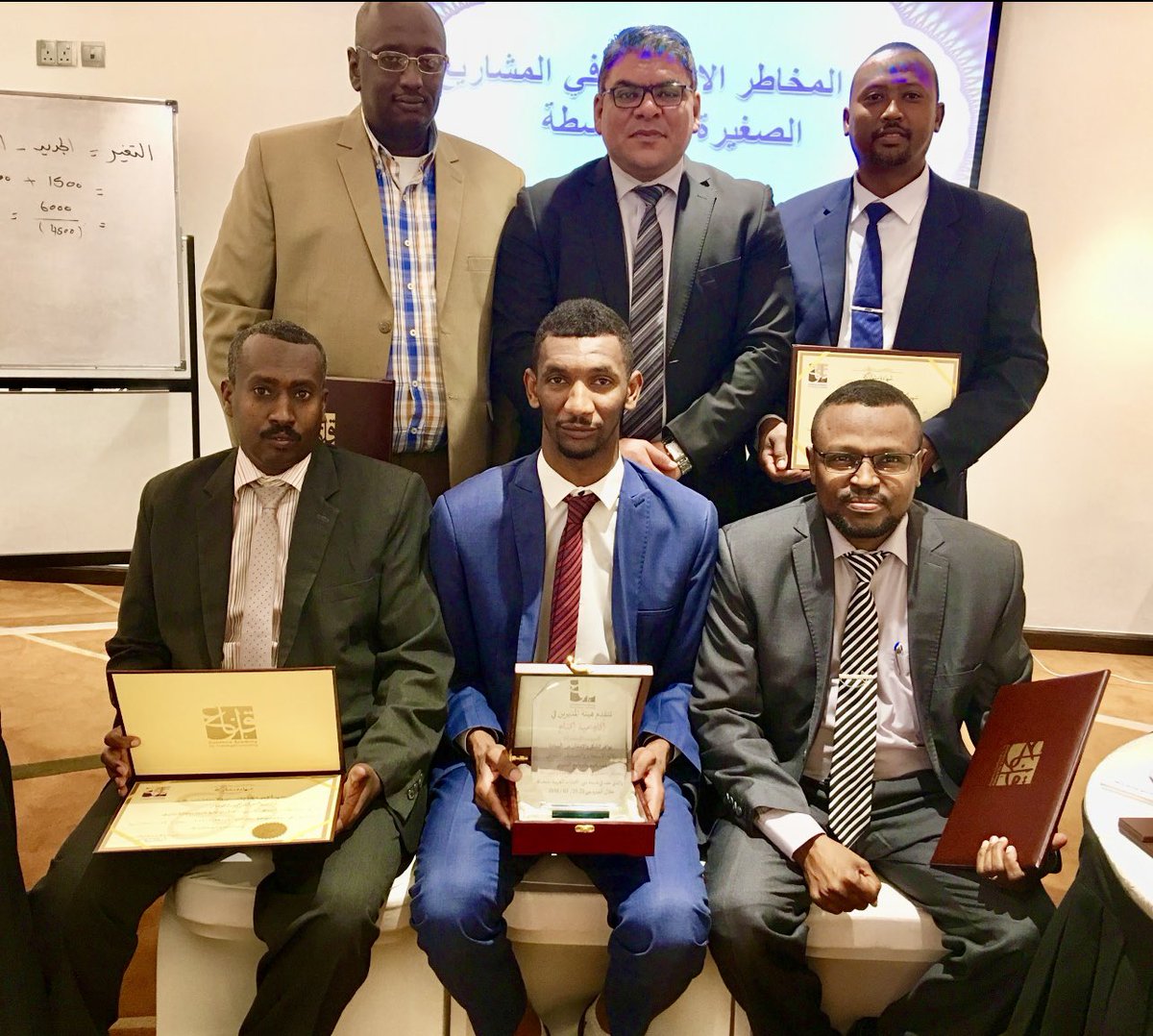 BahaaAldien's tweet photo. ومواكبة التدريب أثناء الخدمة أهمية كبيرة نظرا لما يهيئه التدريب للموظف من معارف ومهارات جديدة تتطلبها مهنته، أو من خلال تعرفه على أفضل الحلول للمشكلات التي يواجهها أثناء ممارسته لمهنته مما يُزيده تمَكُناً في أداء عمله ويُساعده على تجنب الأخطاء، ليصل بذلك الى المستوى المنشود. https://t.co/wJW7Km7fNz