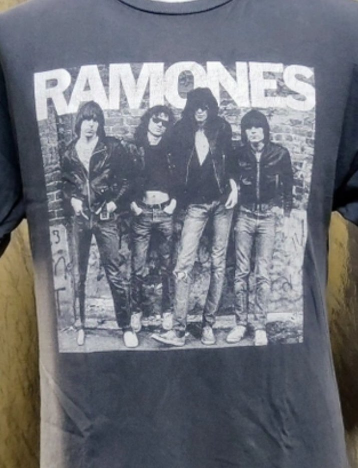 JohnnySwagger11's tweet photo. @ClassicGuitarR1 https://t.co/kuSqaPCn7r