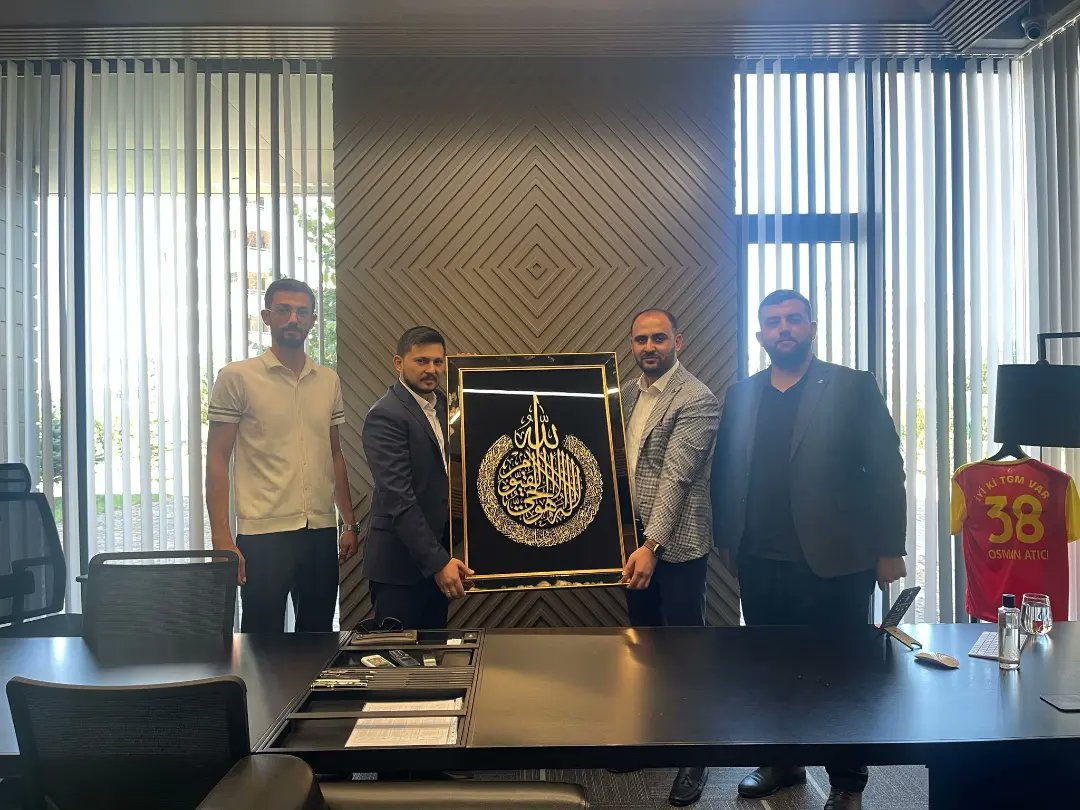 tumsiadkayseri's tweet photo. Tügva Kayseri İl Başkanı Sayın İsmail Vefa BAYIRBAŞ ve Yönetim Kurulu Üyeleri, Tümsiad Kayseri Koordinatör Şube Başkanımız Sayın Osman ATICI'yı Ofisinde ( ADAL GRUP ) ziyaret ettiler. Nazik ziyaretleri ve hediyeleri için Başkanımıza ve Yönetim Kuruluna teşekkür ederiz. https://t.co/XbBmvOE694
