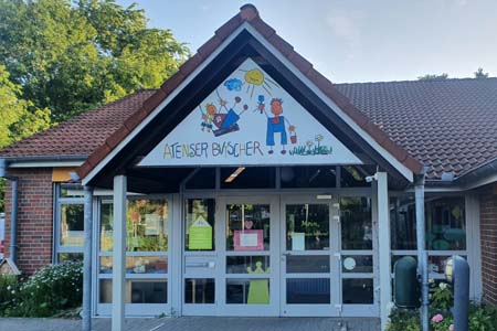 Stadt kämpft gegen Fachkräftemangel im Kita-Bereich!
Zahlreiche Städte und Kommunen haben mit  dem Fachkräftemangel im Kita-Bereich zu kämpfen. Es fehlt an benötigten  Erzieherinnen und Erziehern auf dem Arbeitsmarkt ...
t1p.de/g8hsj