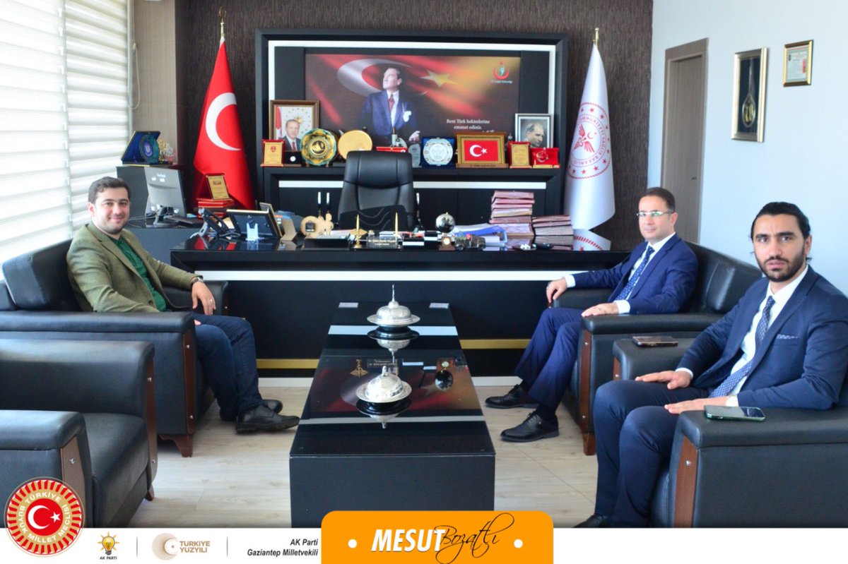 📍Gaziantep İl Sağlık Müdürlüğü 

Şehrimizde sağlık üzerine yapılması planlanan ve yapılmış olan çalışmalar hakkında Sağlık İl Müdürümüz sayın <a href="/u_mutlutiryaki/">Ümit Mutlu</a> ile verimli bir görüşme gerçekleştirdik, notlarımızı aldık.

İlgi ve misafirperverliklerinden dolayı kıymetli müdürümüze
