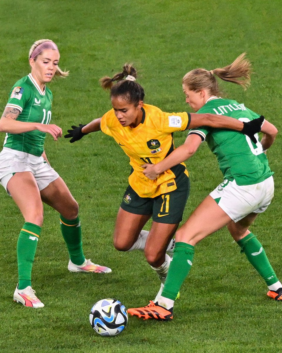 TheMatildas's tweet photo. Pushing for the opener! 👊

#Matildas #FIFAWWC https://t.co/pIZmpnmKwR