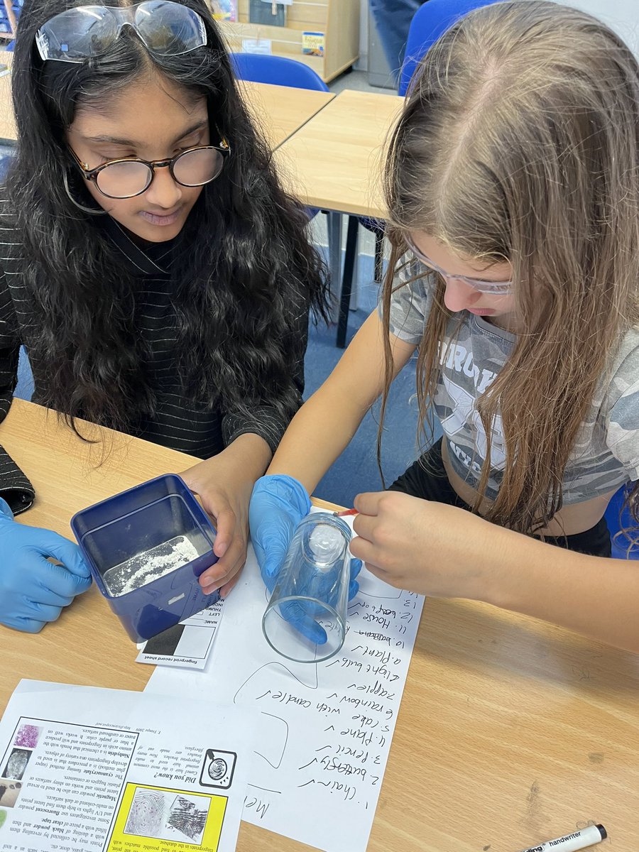 khpa_MrsS's tweet photo. Time to dust for fingerprints! Learning all the essential skills to catch our criminal! #AD2023 @KhpaPrincipal @khpa_o  @khpa_h https://t.co/cFzjt15F5y