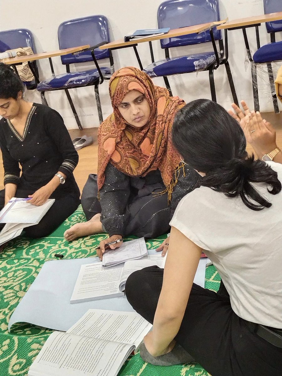 actcoursesasia's tweet image. #tefl #inclass @ #ACTBangalore

An enthusiast group 9 started their #tefl journey.
Some candid moments captured amidst preparation for #grouppresentation and #classroomactivities

#asiancollegeofteachers
#teflbangalore #teachertraining