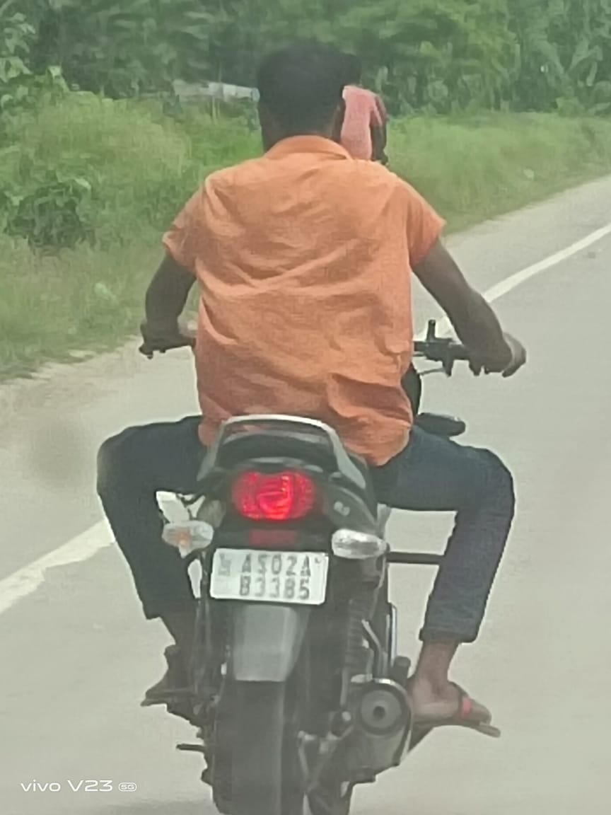 DTO_Hojai's tweet photo. Enforcement drive against Dumpers without helmet overloading overspending etc at Hojai District
@TransportAssam https://t.co/SKpgvrtj7Z
