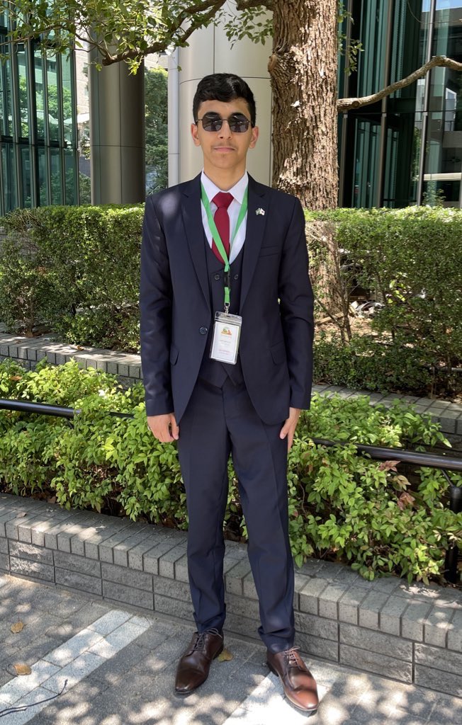 ba_sb7's tweet photo. 🇯🇵🇸🇦
تشرفت بتمثيل وطني الغالي و جامعة الملك سعود في " رحلة الجامعات السعودية الى دولة اليابان ٢٠٢٣ " 
بالمشاركة مع ١٤ جامعة بالمملكة وكنت ضمن ١٢٠ طالب على مستوى جامعات المملكة، وتعد الرحلة أحد أهم البرامج النوعية التي تساهم في تنمية المهارات تماشياً مع رؤية المملكة 2030 . https://t.co/kETr6VSUsc