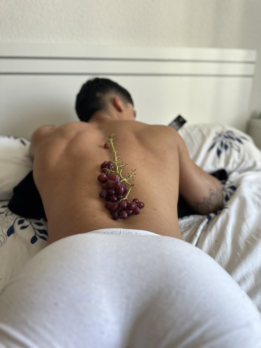 gusxten's tweet photo. Buenos días, te espero por mi only fans😈😈😈😈😈💦💦💦😮‍💨💦 https://t.co/SpCS8JRc6l