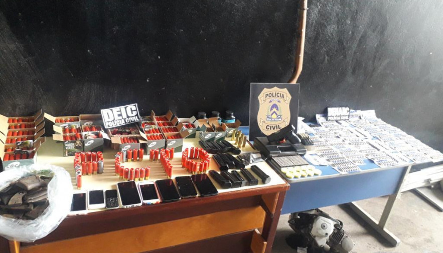 ssptocantins's tweet photo. Polícia Civil conclui inquérito e indicia servidor público por comércio ilegal de munições e receptação qualificada em Araguaína.
➡️ https://t.co/yAOsPUquBl https://t.co/3xHQYt8Nxr
