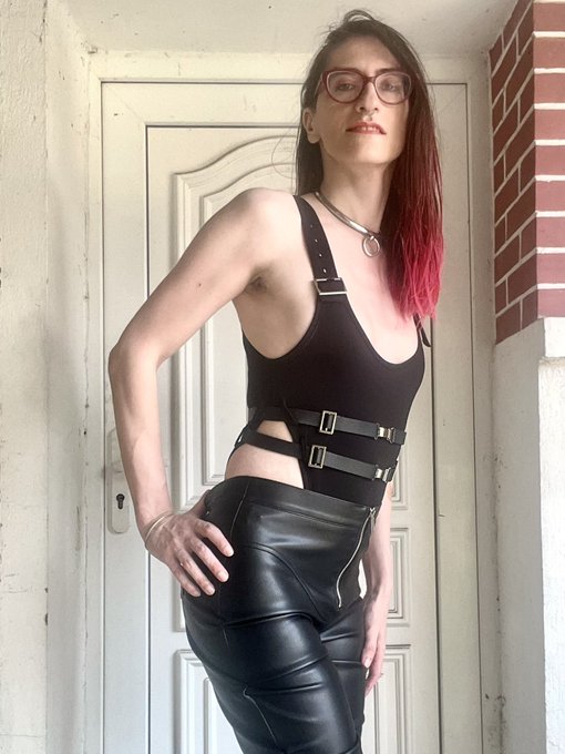 Nouvelle tenue ☺️ https://t.co/2886uXXxVk<a href="/tag/mvsales"class="tags"><span>#mvsales</span></a><a href="/tag/mvtrans"class="tags"><span>#mvtrans</span></a>